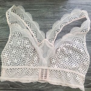 🌹SOLD🌹vs Victoria's Secret Lace Bralette in Light Pink